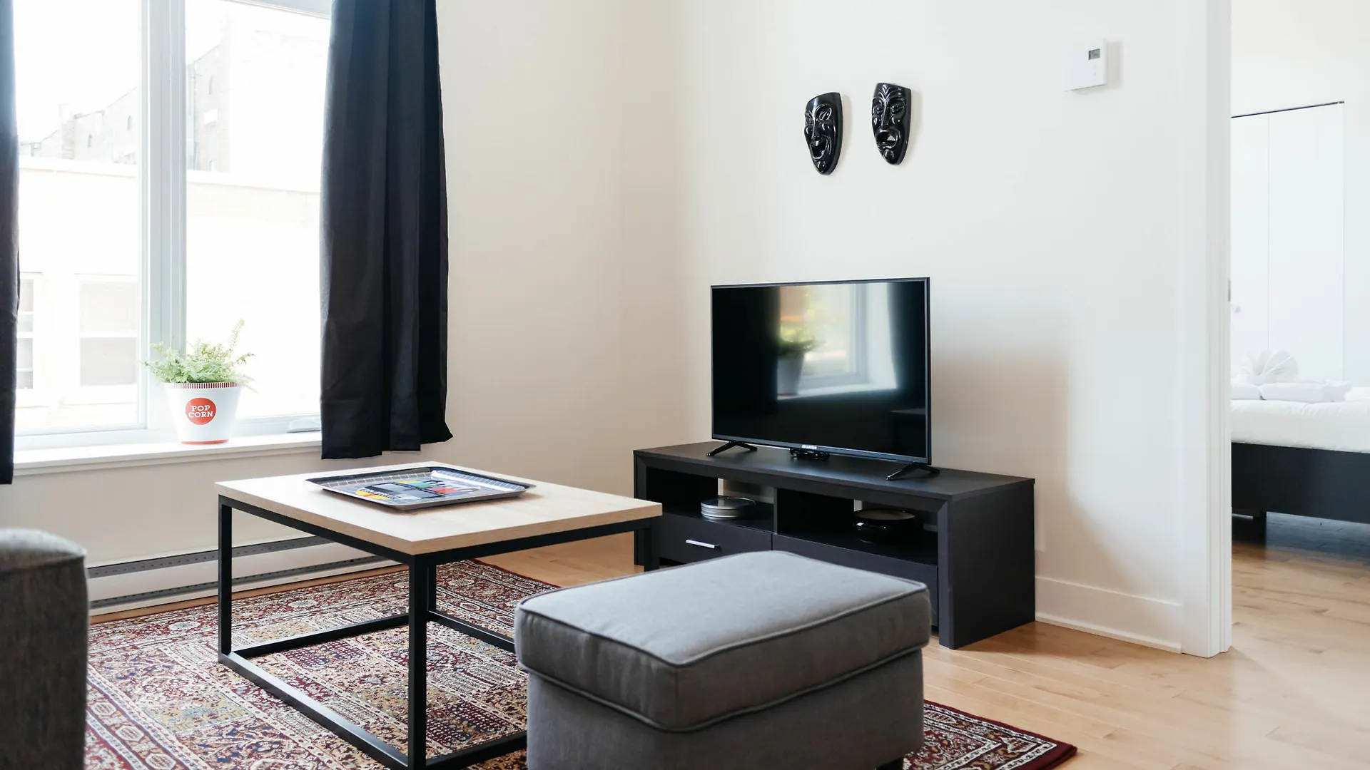 מונטריאול Artsy 2Br In The Village By Sonder 0*,  קנדה