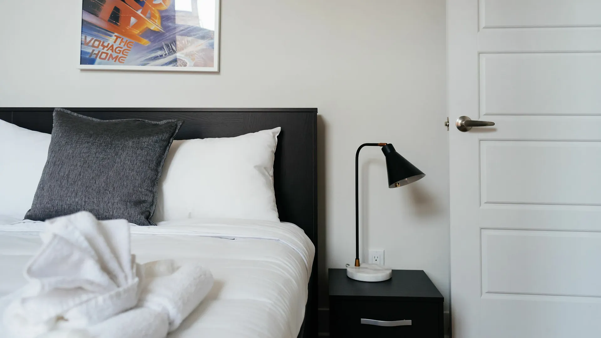 דירה מונטריאול Artsy 2Br In The Village By Sonder קנדה